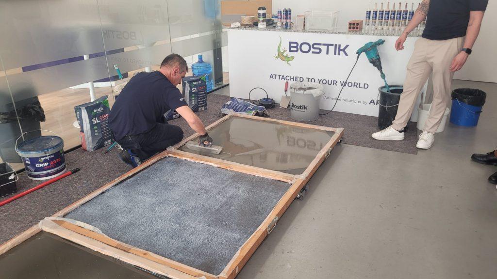 Técnico de formación de Bostik Academy